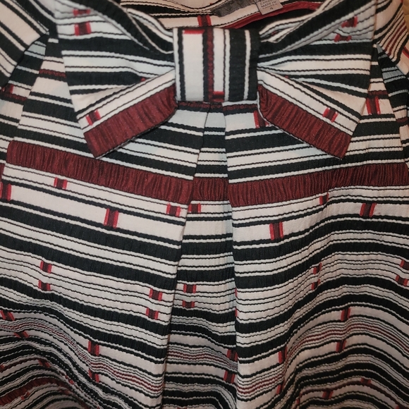 Tristan Striped A Line Pleated Skirt with Bow Detail 4 - Picture 4 of 5